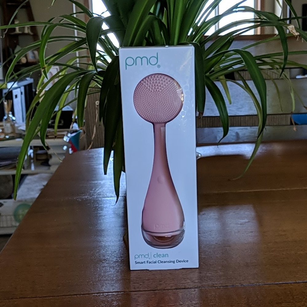 PMD® Clean - Smart Facial Cleansing Device